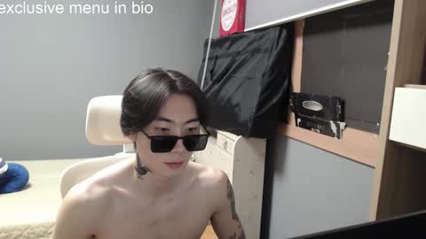 Snapshot of boxman556990 chatting on 10-31-25, 07:26 boxman556990 online show from 10-31-25, 07:26