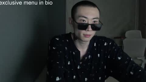 Snapshot of boxman556990 chatting on 02-04-26, 01:00 boxman556990 online show from 02-04-26, 01:00