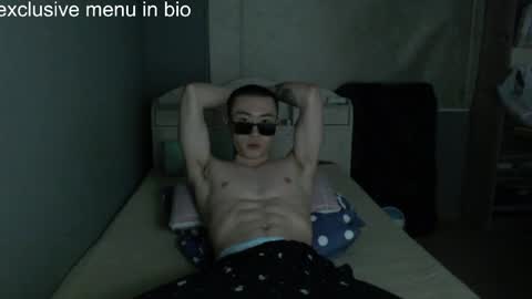 Snapshot of boxman556990 chatting on 04-10-26, 02:17 boxman556990 online show from 04-10-26, 02:17