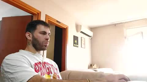 Snapshot of boy_aroundtheworld chatting on 10-24-25, 01:29 Dan online show from 10-24-25, 01:29