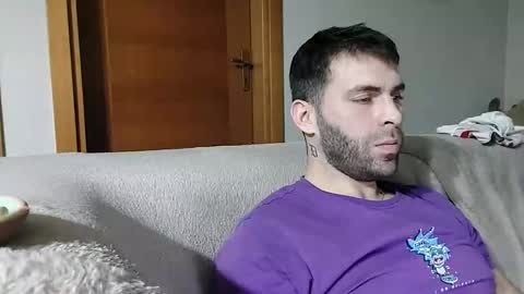 Snapshot of boy_aroundtheworld chatting on 10-25-25, 11:54 Dan online show from 10-25-25, 11:54