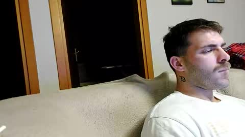 Snapshot of boy_aroundtheworld chatting on 11-18-25, 01:22 Dan online show from 11-18-25, 01:22