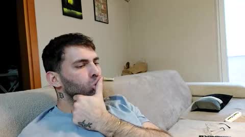 Snapshot of boy_aroundtheworld chatting on 11-23-25, 03:01 Dan online show from 11-23-25, 03:01