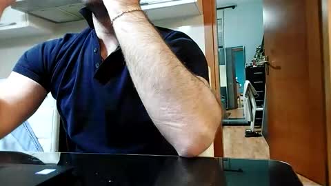 Snapshot of boy_aroundtheworld chatting on 11-24-25, 03:45 Dan online show from 11-24-25, 03:45