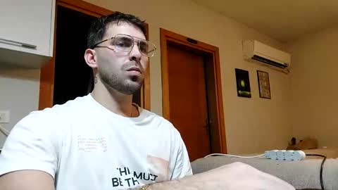 Snapshot of boy_aroundtheworld chatting on 11-27-25, 04:31 Dan online show from 11-27-25, 04:31