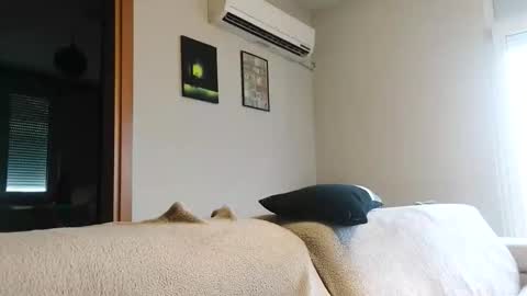 Snapshot of boy_aroundtheworld chatting on 12-03-25, 02:37 Dan online show from 12-03-25, 02:37