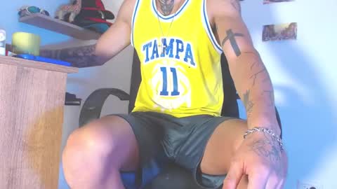 boy_master5 online show from 02-01-25, 10:48