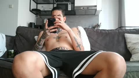 boy_master5 online show from 06-05-26, 06:20