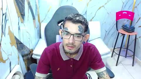 boy_tatto77 online show from 03-14-26, 12:21