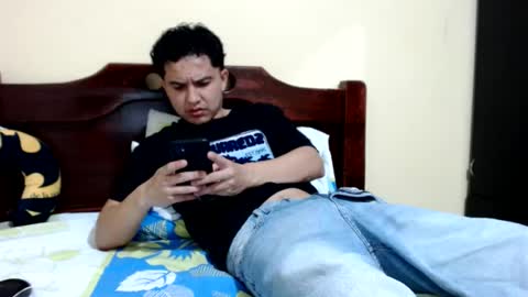 Snapshot of boyfit2023 chatting on 07-21-26, 01:08 boyfit2023 online show from 07-21-26, 01:08