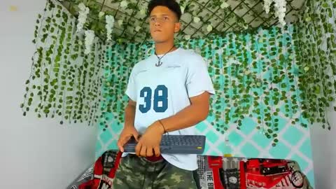 boys4hot_777 online show from 03-11-25, 10:42