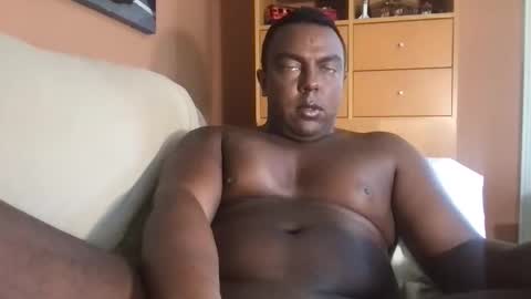 Snapshot of boytoy298812 chatting on 02-08-26, 10:35 boytoy298812 online show from 02-08-26, 10:35