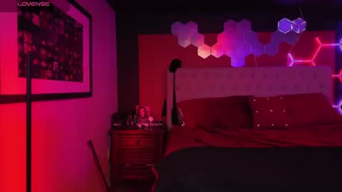 boytoyfrindles online show from 07-21-26, 06:05