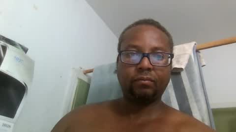 Snapshot of bpharrel34 chatting on 07-12-26, 11:40 bpharrel34 online show from 07-12-26, 11:40