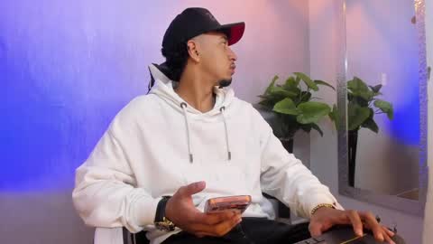 Brand  online show from 05-16-26, 11:42