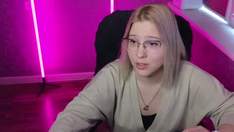 Belle  online show from 01-31-25, 04:58