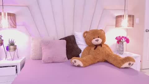 Snapshot of bree_watson chatting on 07-31-26, 03:00 Bree online show from 07-31-26, 03:00