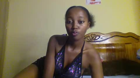 Snapshot of breezykan123 chatting on 10-28-25, 02:59 breelia online show from 10-28-25, 02:59