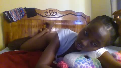 Snapshot of breezykan123 chatting on 10-31-25, 04:24 breelia online show from 10-31-25, 04:24