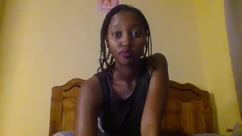 Snapshot of breezykan123 chatting on 12-21-25, 03:24 breelia online show from 12-21-25, 03:24