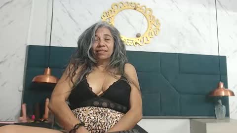 BRENDA VELASQUEZ online show from 05-15-26, 06:59