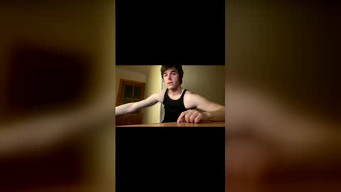 Snapshot of brendon000hardt chatting on 05-15-26, 05:53 brendon000hardt online show from 05-15-26, 05:53