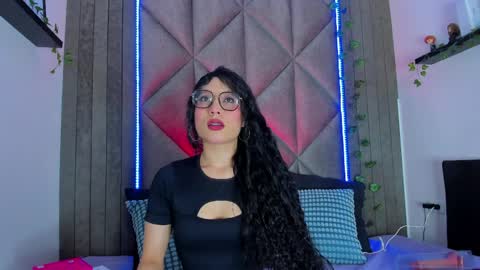 B R I A  online show from 04-11-26, 02:49