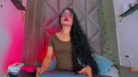 B R I A  online show from 06-06-26, 03:00