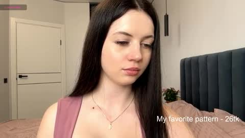 I am Valery ntmu Lets hit 10 Thumbs Up together We are almost done online show from 04-08-26, 01:55