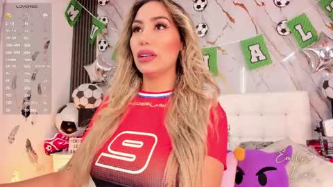 Snapshot of brianna_ortiz chatting on 06-25-26, 03:27 Brianna Ortiz online show from 06-25-26, 03:27