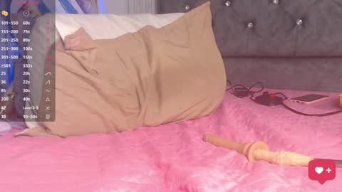 Snapshot of briannaxox_ chatting on 07-20-26, 08:11 Brianna online show from 07-20-26, 08:11