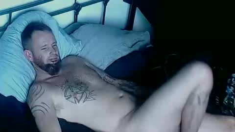 Snapshot of briggssy chatting on 03-03-25, 10:28 Fucking yummy online show from 03-03-25, 10:28
