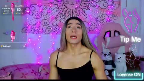 Snapshot of brihanna_cooper chatting on 07-17-26, 01:40 bri online show from 07-17-26, 01:40