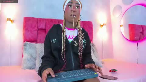  . online show from 07-25-26, 10:07