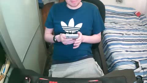 British Tom online show from 11-17-25, 12:27