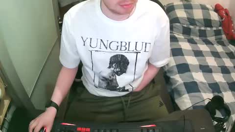 British Tom online show from 04-23-26, 11:29