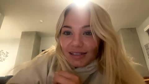 britneycherry08 online show from 06-11-26, 02:53