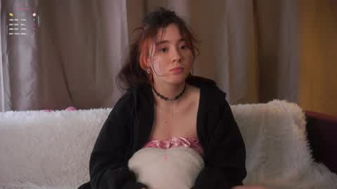 Snapshot of britthe chatting on 04-01-26, 01:23 Lina online show from 04-01-26, 01:23