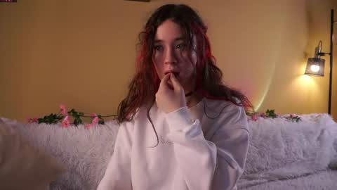 Lina online show from 07-04-26, 03:18