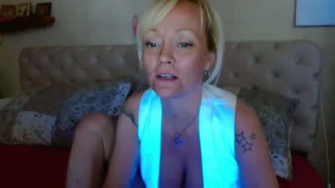 brittneychats81 online show from 03-24-26, 04:23