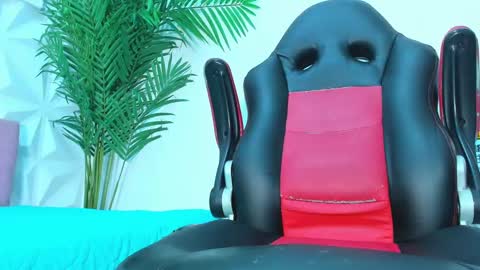 BRIYIT     online show from 01-22-25, 05:59