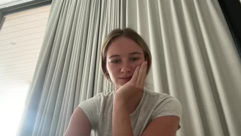 Brooke Dawnson online show from 05-19-26, 01:50