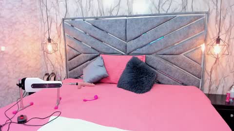 Sara  online show from 12-12-24, 09:26