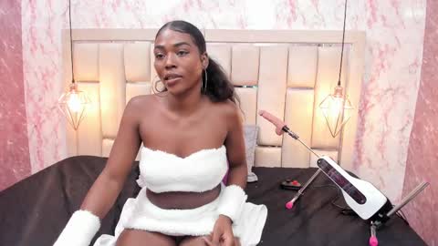 Sara  online show from 02-14-25, 01:13