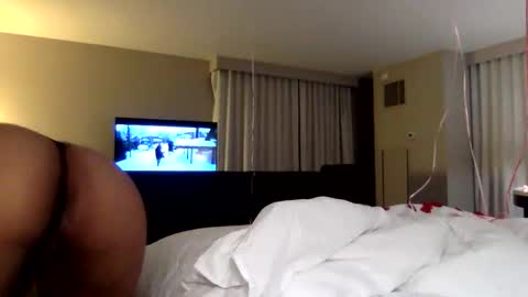 Snapshot of brownsugarbabe_x chatting on 02-15-26, 09:08 Jania Daddy online show from 02-15-26, 09:08