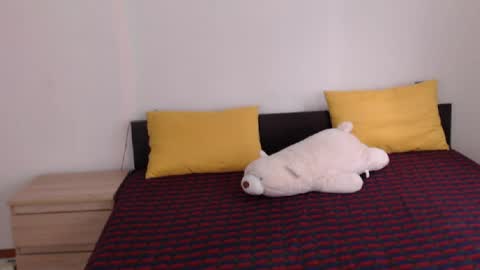 Ellis online show from 04-06-26, 06:03