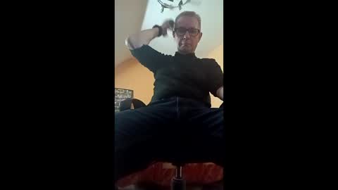 bruno5629 online show from 04-21-26, 12:11