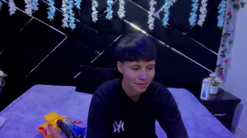 Snapshot of bruno_cruz chatting on 02-11-26, 02:49 Bruno Cruz online show from 02-11-26, 02:49