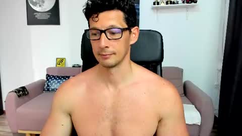 Snapshot of brutusk1 chatting on 06-20-26, 05:32 Brutus K online show from 06-20-26, 05:32