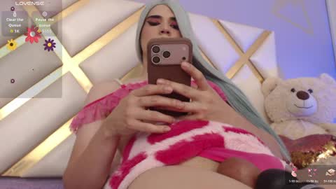 Becky Anders  online show from 05-25-26, 05:08